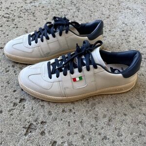 P448 Men's Cream and Navy Sneakers